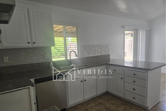 Building Photo - 5020 Trabuco Canyon Dr