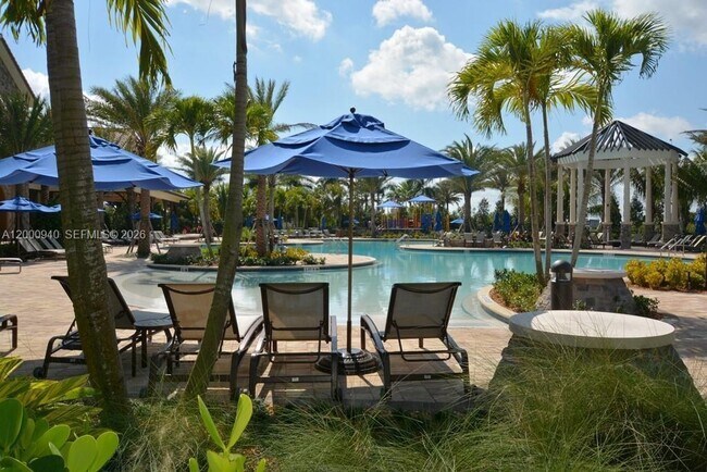 Building Photo - 8630 Lakeside Bnd