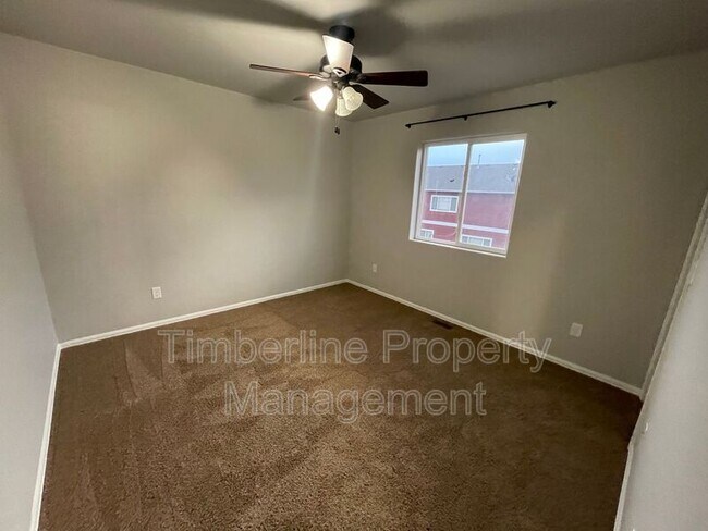 Building Photo - 8097 Hardwood Cir