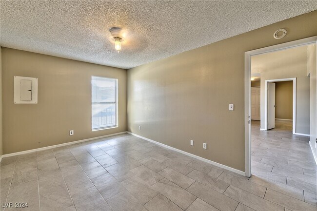 Building Photo - 2981 Country Manor Ln