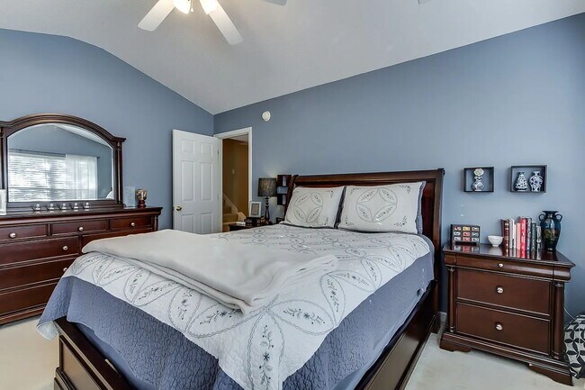Building Photo - The perfect 3 bed, 2 bath home located in ...