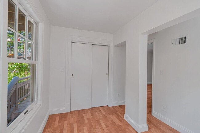 Building Photo - Charming Four Bedroom Home in Potrero Hill...
