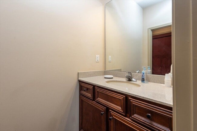 Building Photo - 5208 Prairie Sky Dr