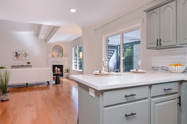 Building Photo - PRICE REDUCTION 5 Bedroom Home in the Sought-After Hillshire Estates of Bull Mountain