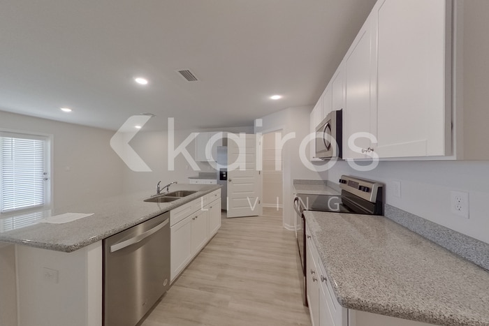 Building Photo - 4671 Malay Cir