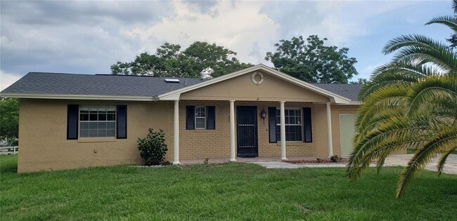 Primary Photo - 146 N Alderwood St