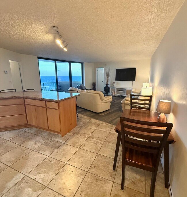 Building Photo - 2800 N Ocean Dr
