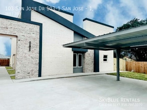 Building Photo - 103 San Jose Dr