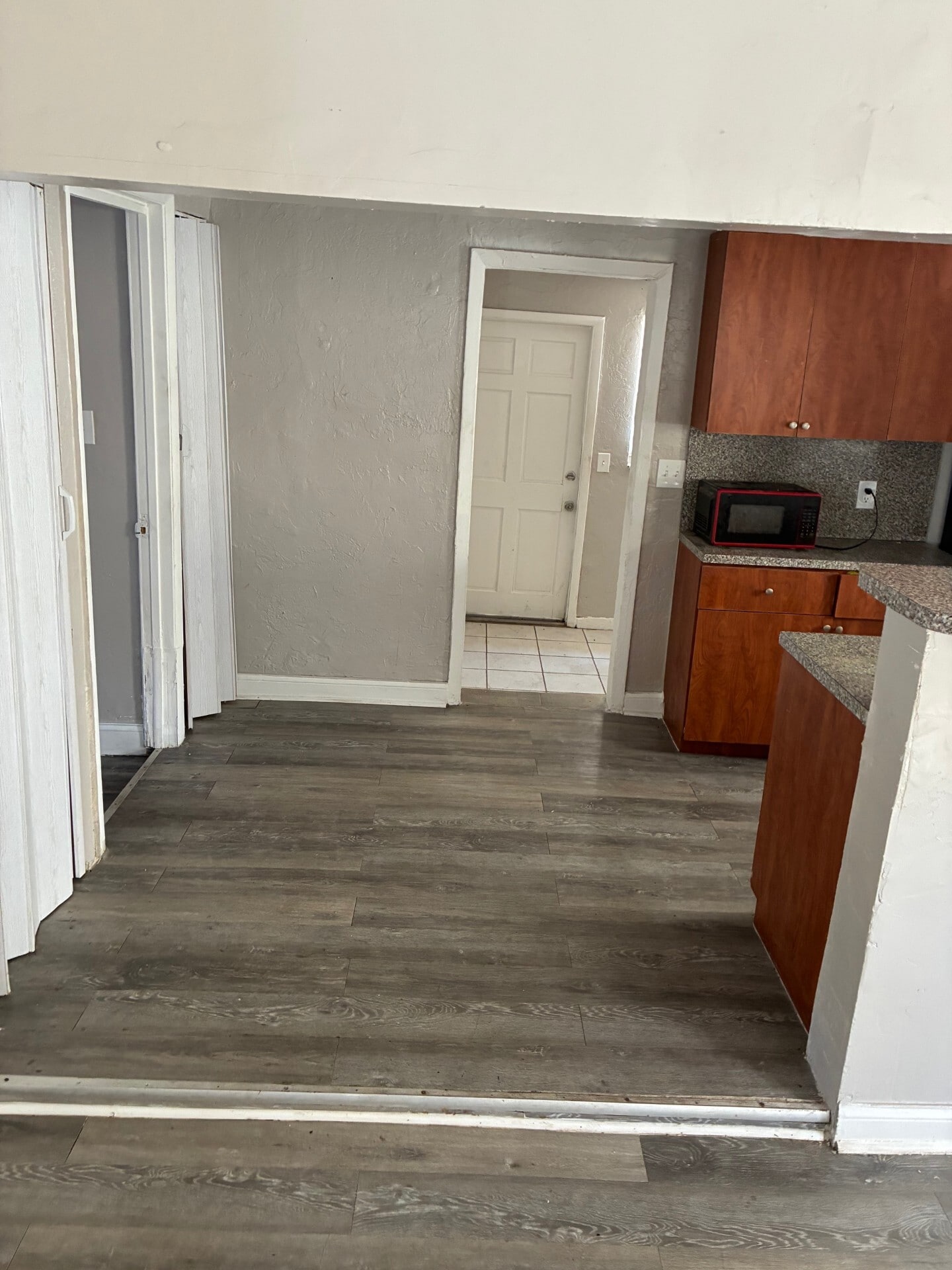 Building Photo - 4425 NW 23rd Ct