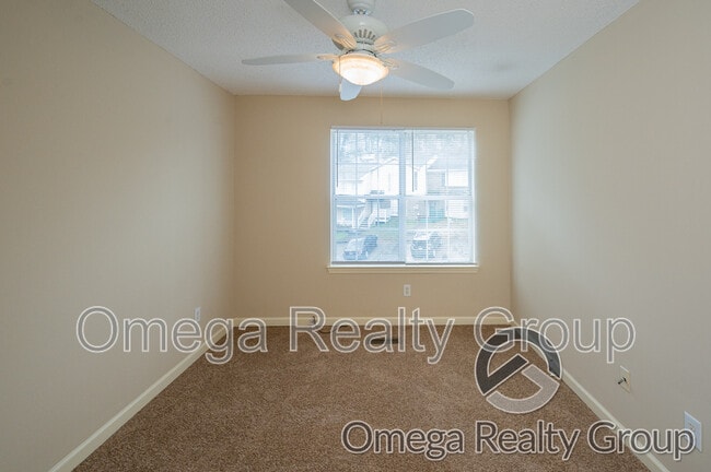 Building Photo - 1934 Live Oak Trce