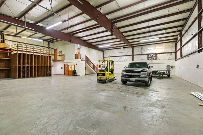 Building Photo - 7302 Domino Ln