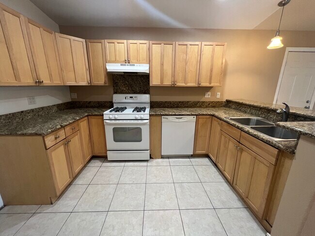 Building Photo - 66334 San Juan Rd