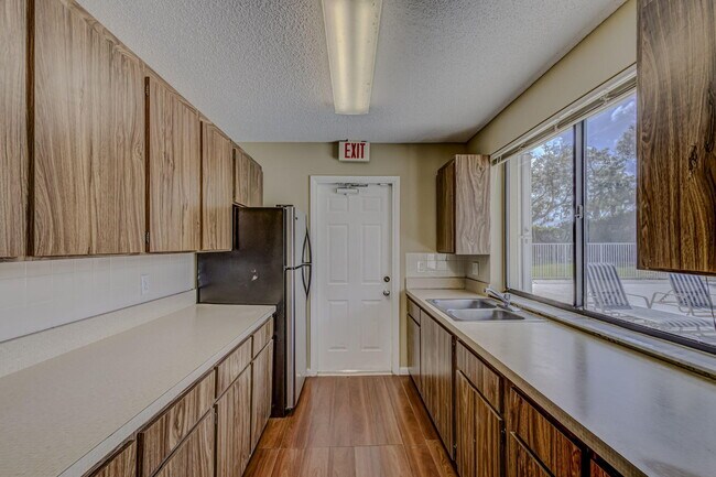 Building Photo - 2581 Village Blvd