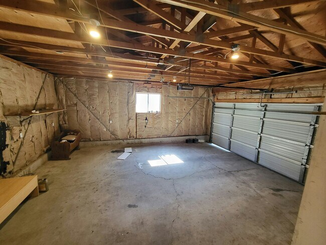 Building Photo - 1409 W 8660 S