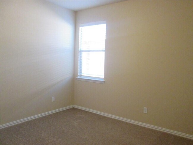 Building Photo - 2029 Belshire Ct