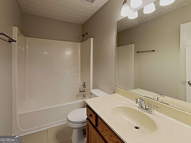 Building Photo - 227 Weatherstone Dr