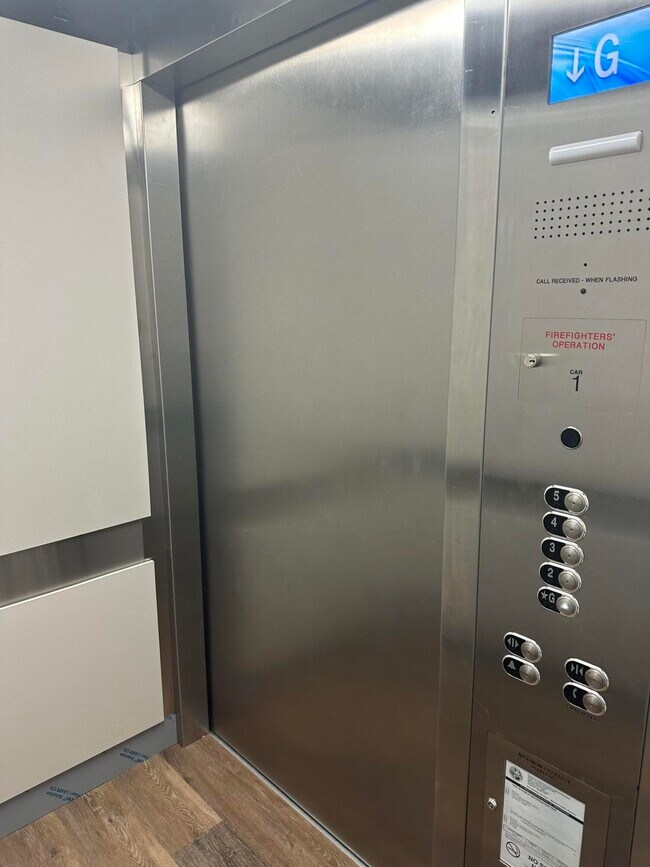 Building Photo - 1200 Town Center Dr