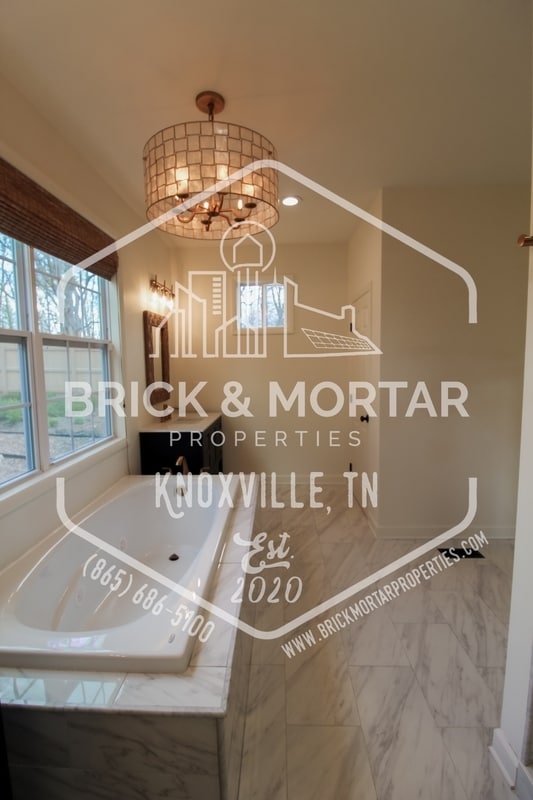 Building Photo - 1416 Myart Ln