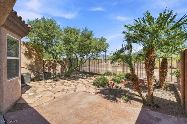 Building Photo - 8852 Regatta Bay Pl