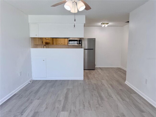 Building Photo - 4313 Tahitian Gardens Cir