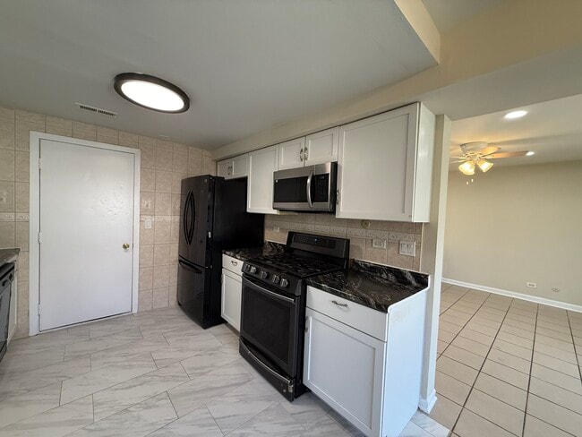 Building Photo - 1874 Windward Ln