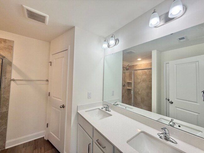 Building Photo - 1826 Grassy Falls Ln