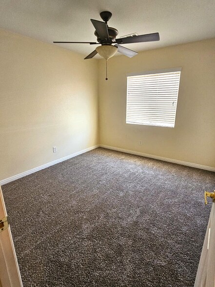 Building Photo - 5547 High Wager Way