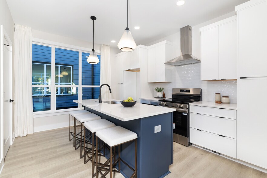 Building Photo - 423 Devender Ln
