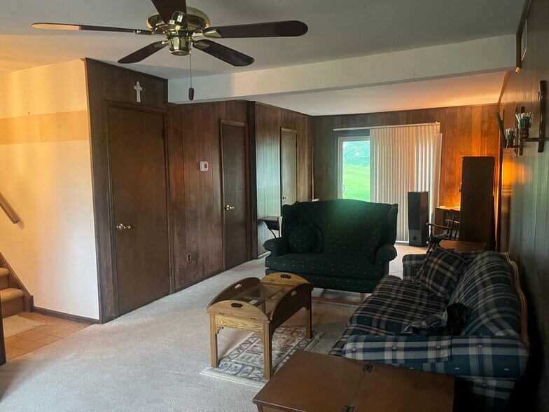 Building Photo - 2133 Dapple Dr
