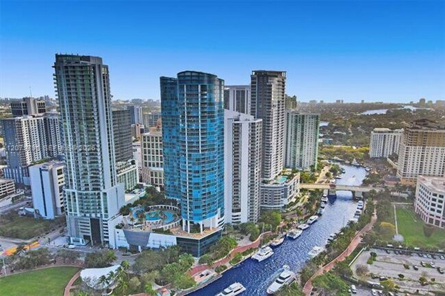 Building Photo - 333 Las Olas Way