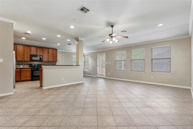 Building Photo - 4205 Fairmeadow Dr