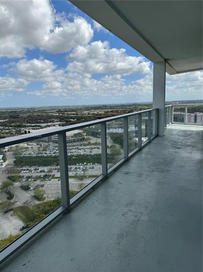 Building Photo - 2000 Metropica Wy
