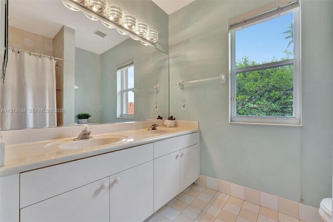 Building Photo - 546 NW 118th Terrace