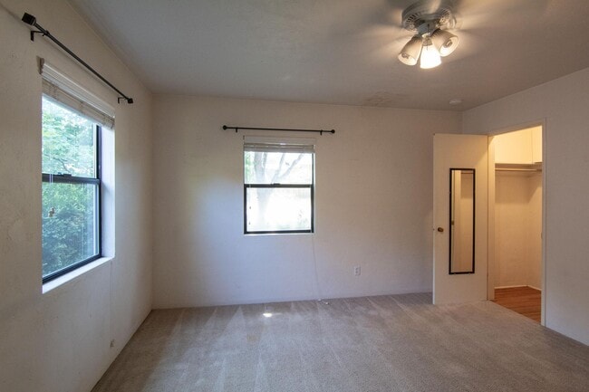 Building Photo - Spacious Custom Redding Home with Characte...