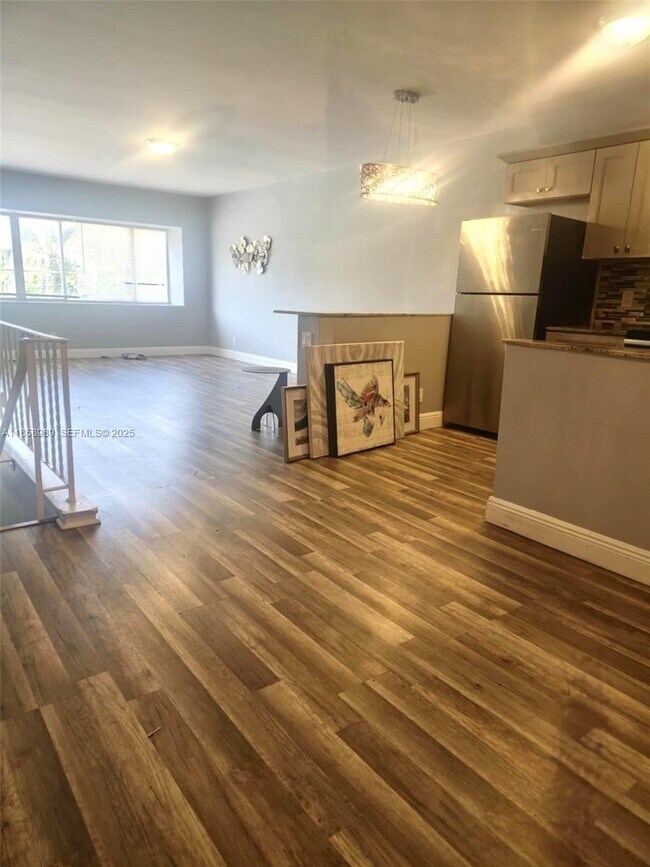 Building Photo - 3114 E Sunrise Blvd