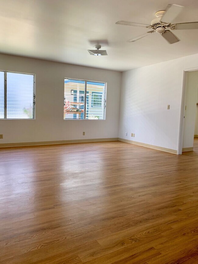 Building Photo - 1415A 7th Avenue