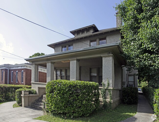 Primary Photo - 604 E 4th St