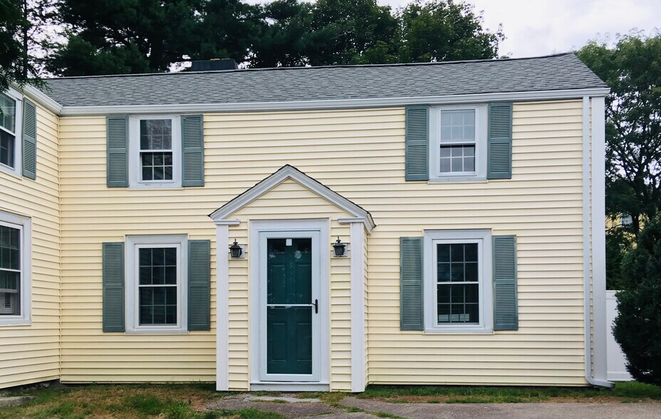 unit - 48 Clapboardtree St