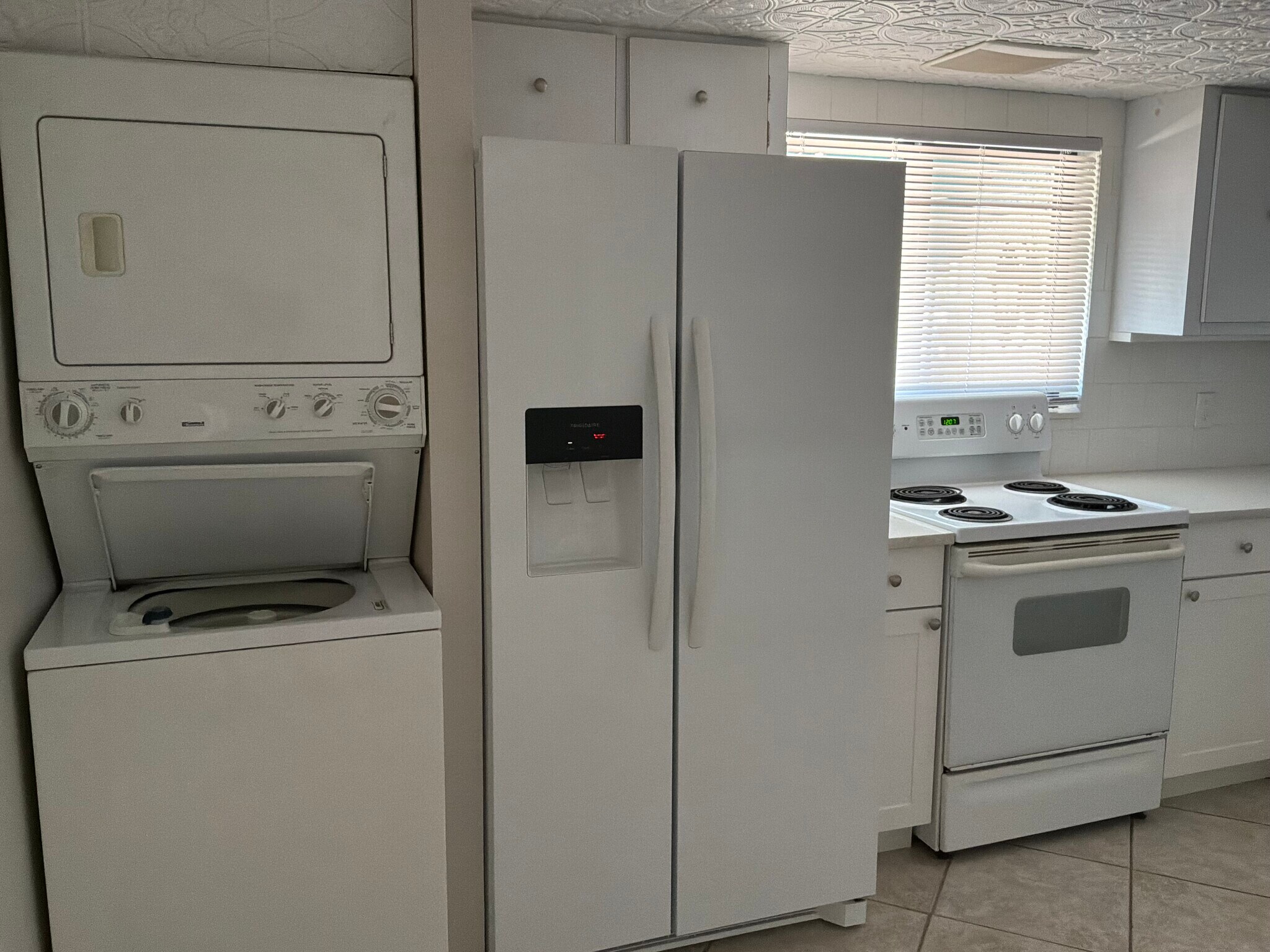 Kitchen - 4600 Ocean Beach Blvd