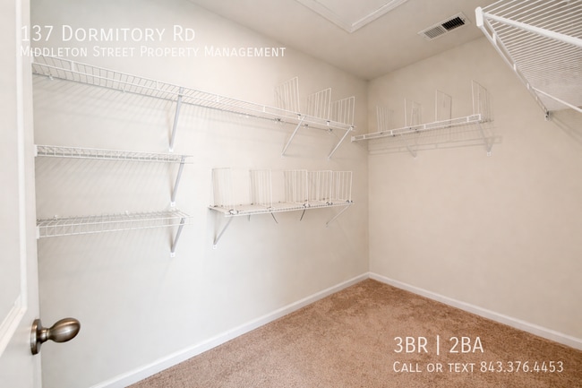 Building Photo - 137 Dormitory Rd