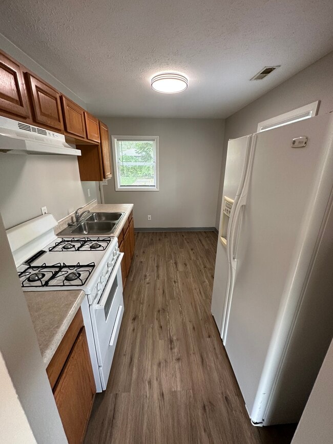 Building Photo - 619 Miriam Ave