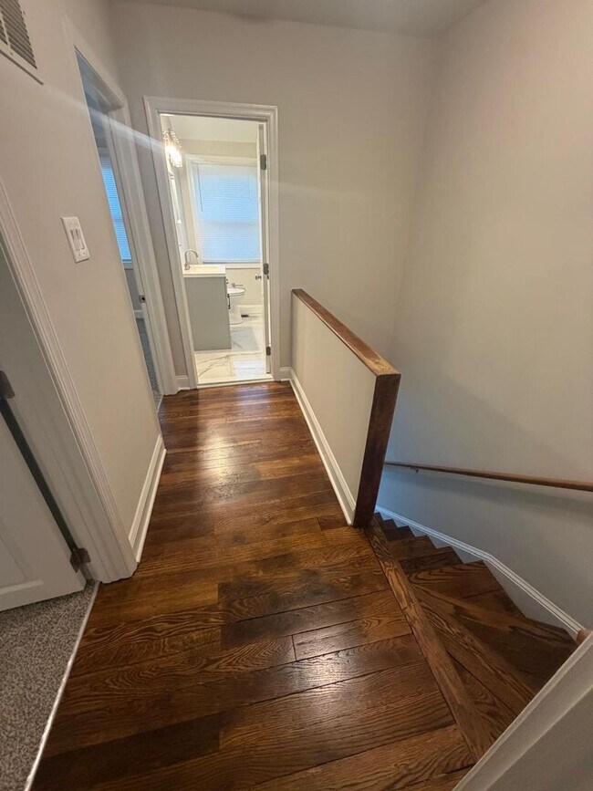 Building Photo - Available Now in Govans! 3Br 1.5 Bath