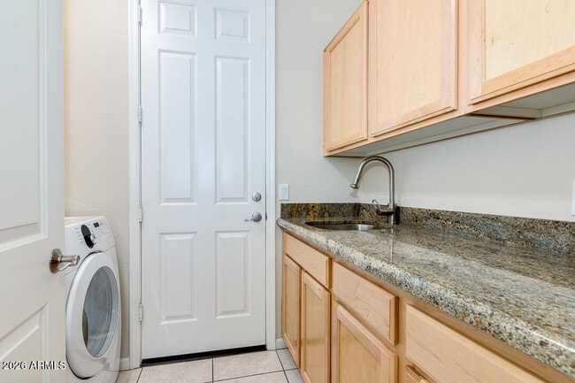 Building Photo - 5235 E Herrera Dr