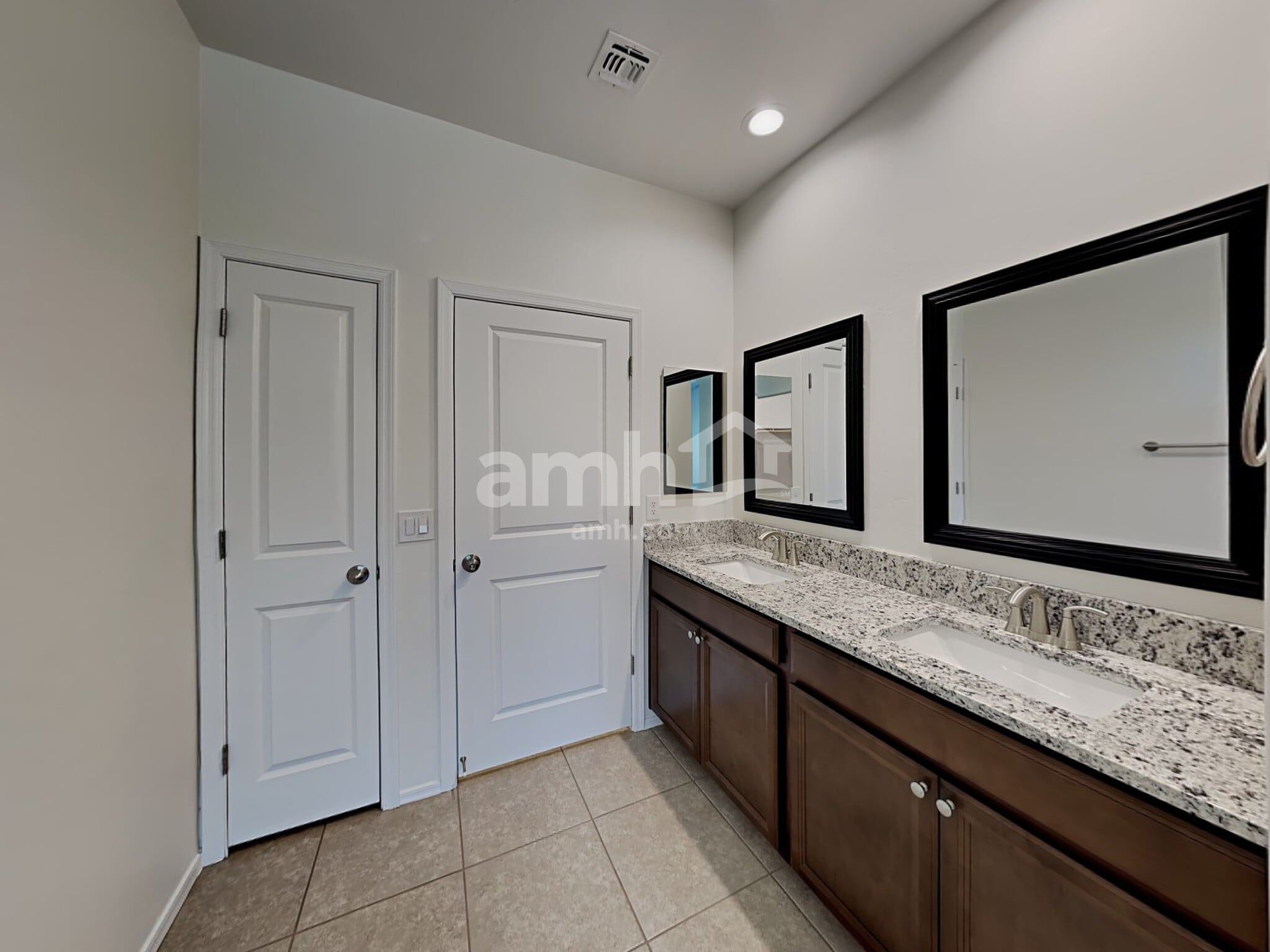 Building Photo - 7501 S Via Rancho La Costa