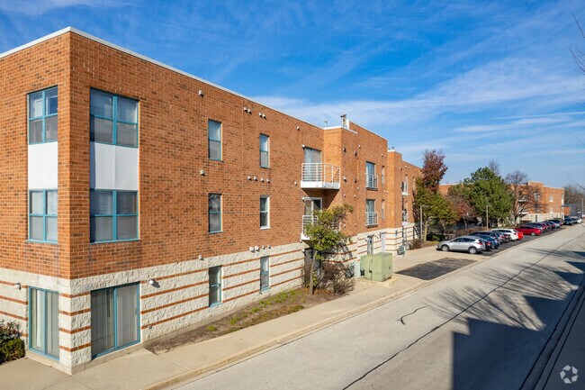 Building Photo - Kirchoff Meadows