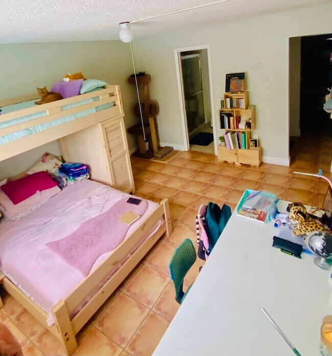 Master 2 Bedroom - 6665 SW 138th Ct