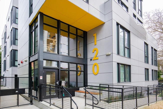 Building Photo - 120 10th Ave E