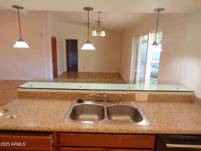 Building Photo - 3333 E Medlock Dr