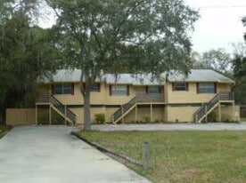 Building Photo - 3069 Huron Ave