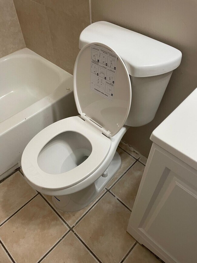 Building Photo - 5117 E 28th Ave